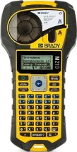 brd311307, Принтер BRADY M210-KIT EU. Портативный принтер-маркиратор в пластиковом кейсе. В компл.: зарядное устройство M210-AC, литий-ионная аккумуляторная батарея M210-BATTERY, картридж M21-750-499